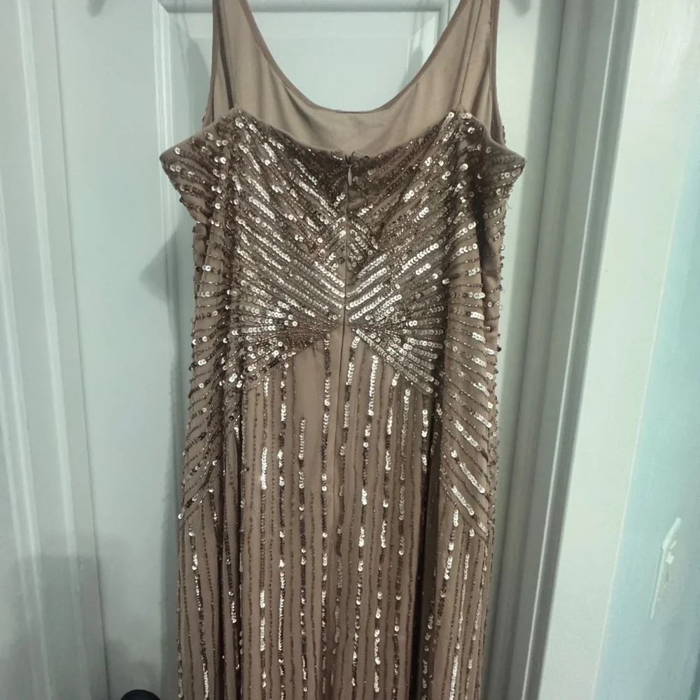Adrianna Papell Size 14 Rose/blush sequins - Picture 5 of 10